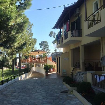 Michalis Place Apartments Vasiliki  Ngoại thất bức ảnh