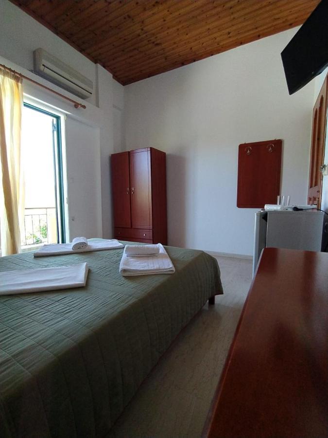 Michalis Place Apartments Vasiliki  Ngoại thất bức ảnh