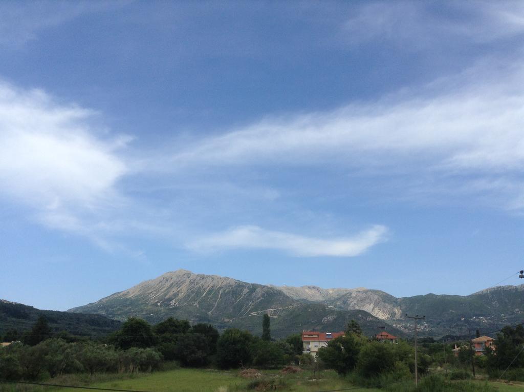 Michalis Place Apartments Vasiliki  Phòng bức ảnh