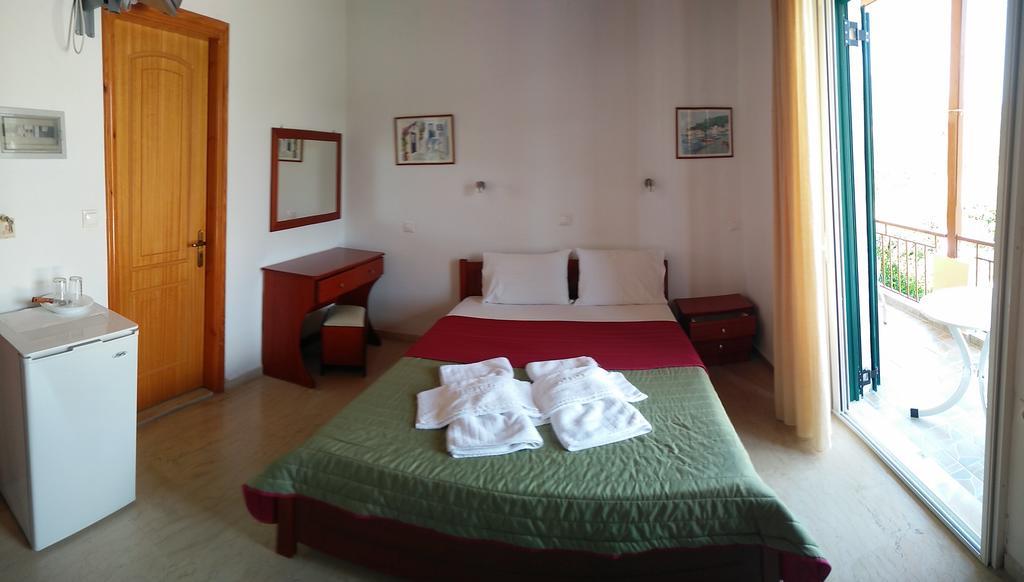 Michalis Place Apartments Vasiliki  Ngoại thất bức ảnh